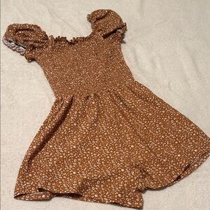 Streetwear Society Brown Floral Smocked Dress with Puff Sleeves
